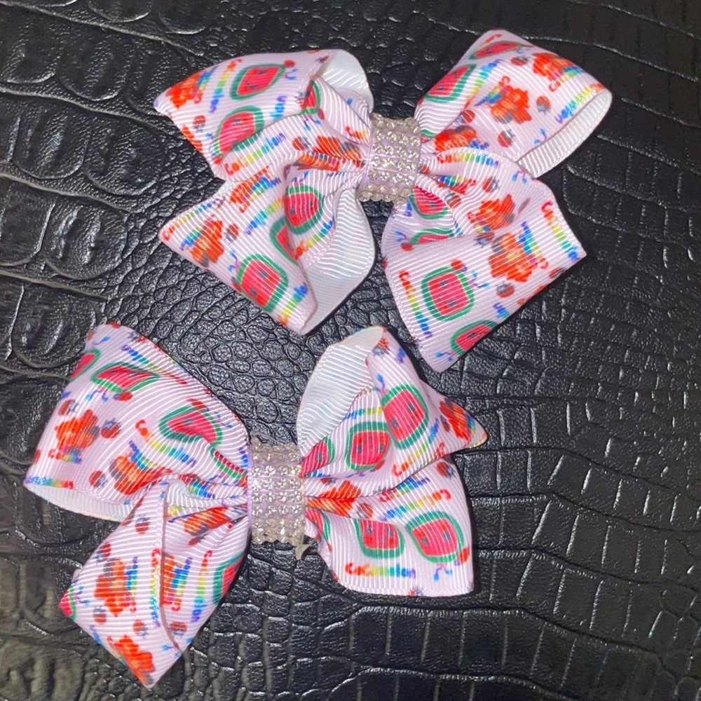 Cocomelon mini bows!‎